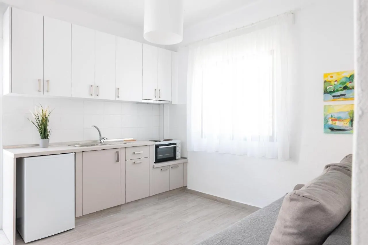 Valasi Apartments Skala Fourkas 0*,